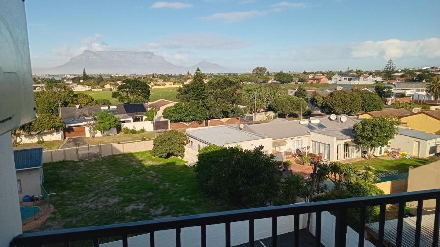 2 Bedroom Property for Sale in Table View Western Cape